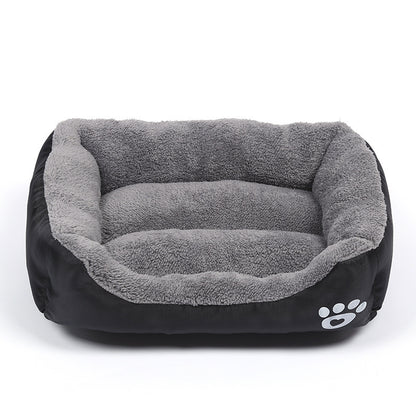 Soft Fleece Pet Bed with Waterproof Base