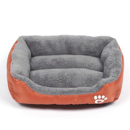 Soft Fleece Pet Bed with Waterproof Base